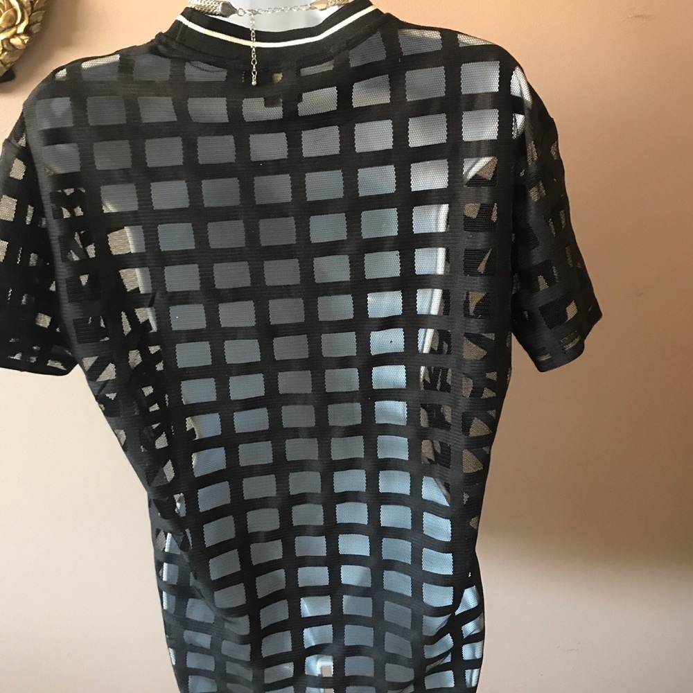 Mesh top - Picture 4 of 7